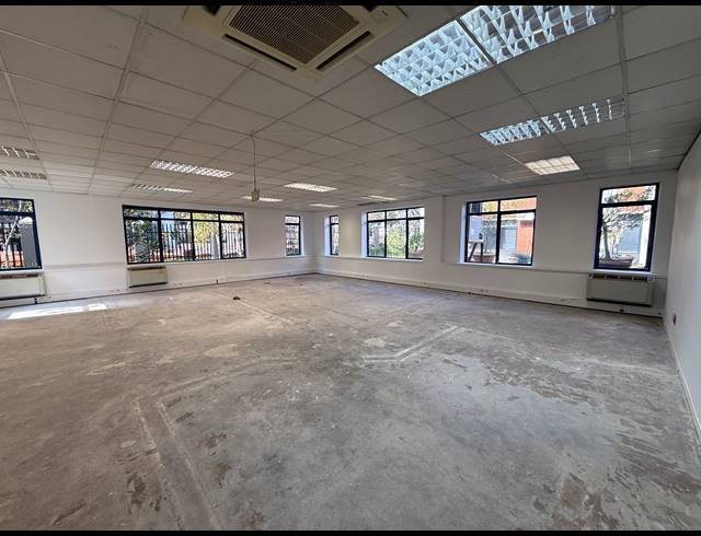 141M² OFFICE TO LET IN ROSEBANK